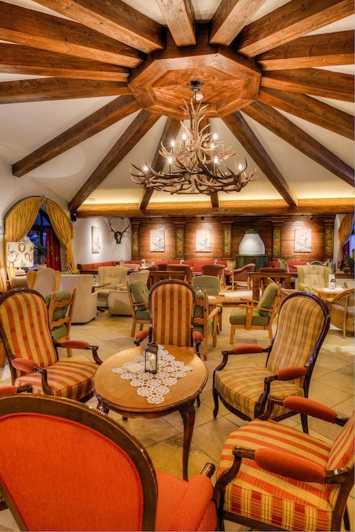 Jaegerwirt Hotell Kitzbühel Exteriör bild